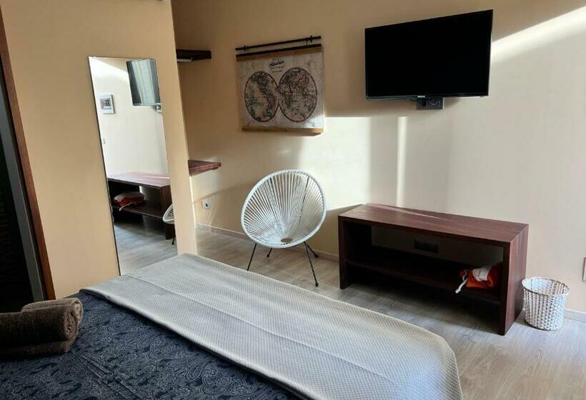 اتاق استاندارد با چشم‌انداز استخر, Orietta Residencial