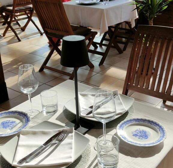 Standard Triple Room with Terrace, Tenuta Bussete Country