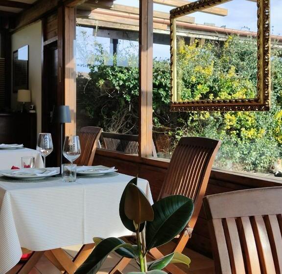 Standard Triple Room with Terrace, Tenuta Bussete Country