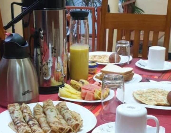 اتاق خانوادگی, Kisanga Homestay