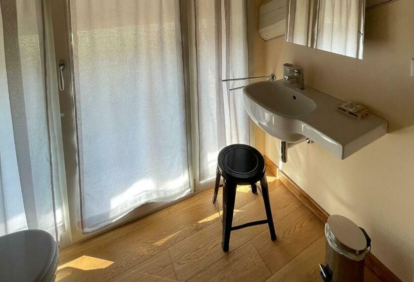 高级大房间, Relais La Rocca Solferino