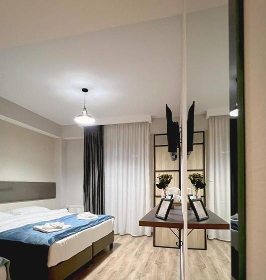 اتاق استاندارد سه نفره, Gabata Inn