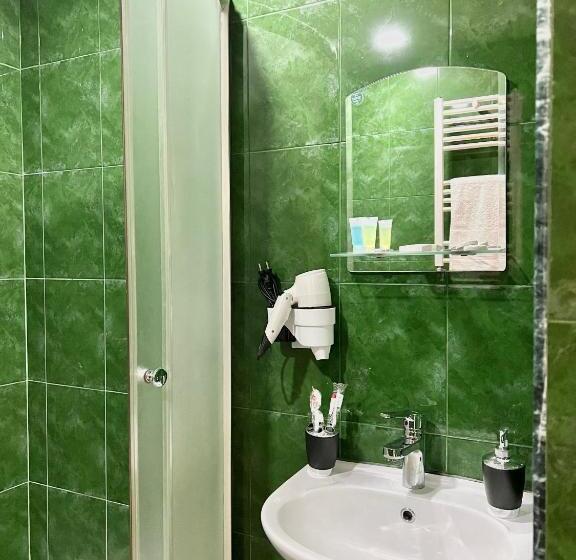 سوییت سوپریور, Gabata Inn