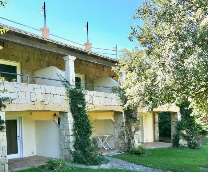 استودیوی سوپریور, Apartments In Residence With Swimming Pool In Porto Rotondo