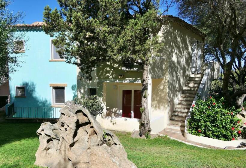 آپارتمان 1 خوابه با چشم‌انداز دریا, Apartments In Residence With Swimming Pool In Porto Rotondo