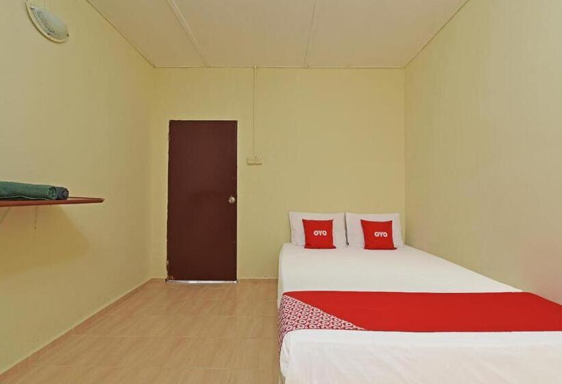 اتاق لوکس, Oyo 90689 Chalet Kak Siti