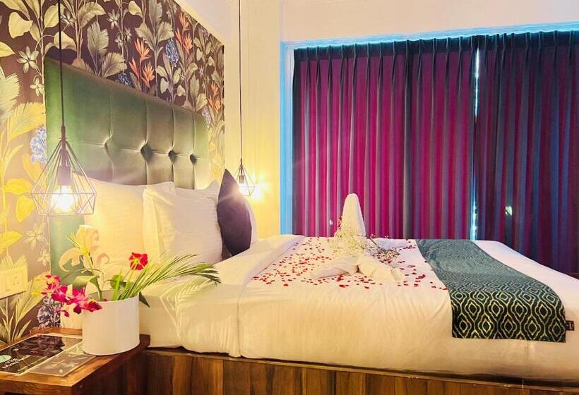 اتاق استاندارد با بالکن, The Mayfield Resort, Vagator