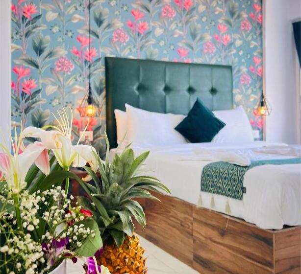 اتاق استاندارد با بالکن, The Mayfield Resort, Vagator