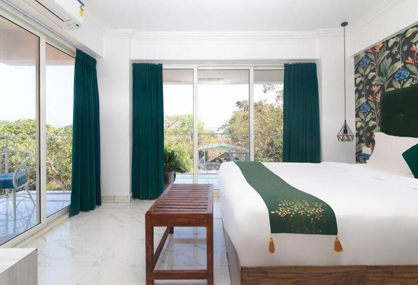 اتاق استاندارد با چشم‌انداز استخر, The Mayfield Resort, Vagator