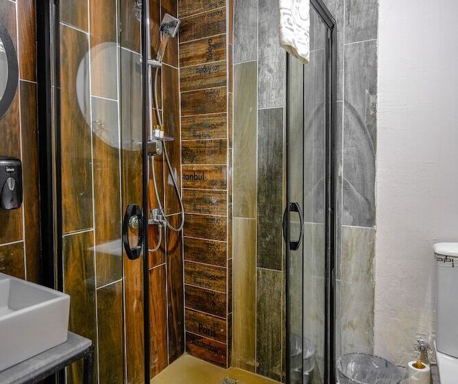 اتاق استاندارد یک نفره, Lupo Libero Hotel Spa