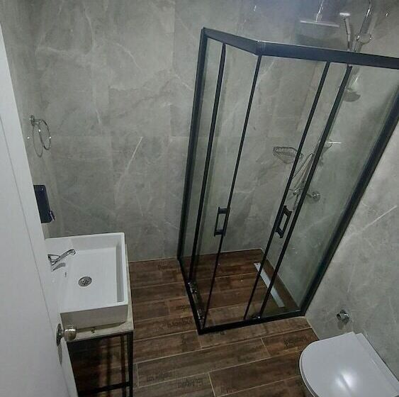 اتاق استاندارد یک نفره, Lupo Libero Hotel Spa