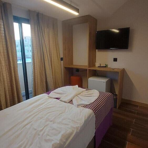 اتاق استاندارد یک نفره, Lupo Libero Hotel Spa