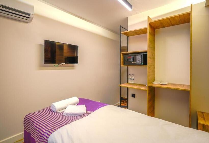 اتاق اکونومی یک تخته, Lupo Libero Hotel Spa