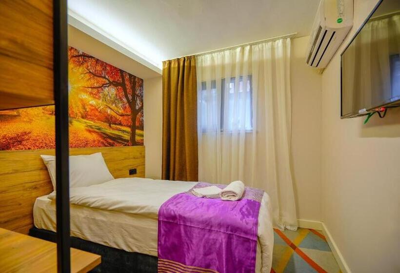 اتاق اکونومی یک تخته, Lupo Libero Hotel Spa
