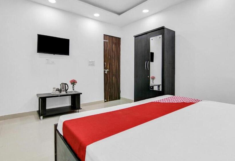 트리플 클래식 룸, Flagship Hotel Secret Mirage Near Rithala Metro Station