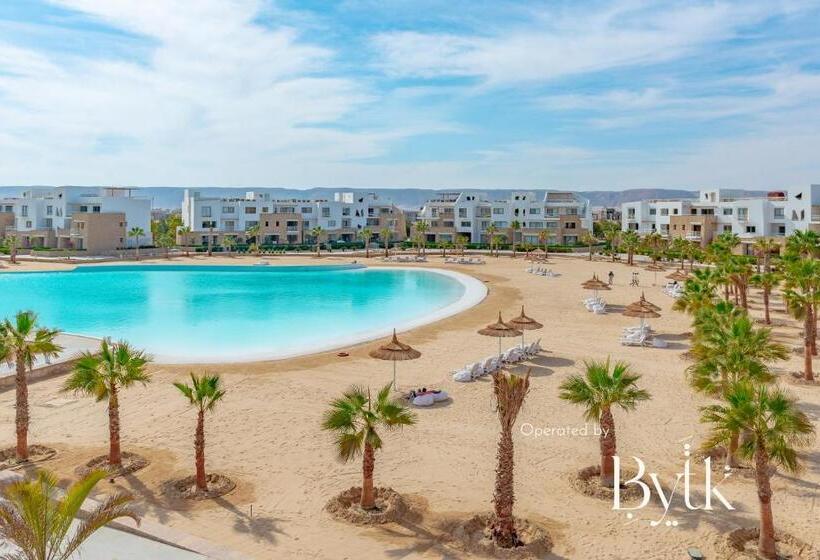 1 Bedroom Apartment Lake View, Bytk   La Terraza