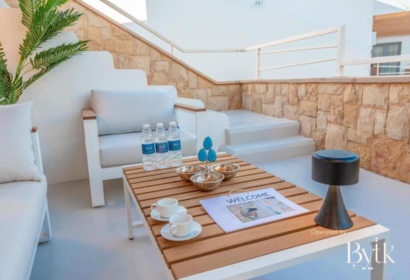 1 Bedroom Apartment Lake View, Bytk   La Terraza