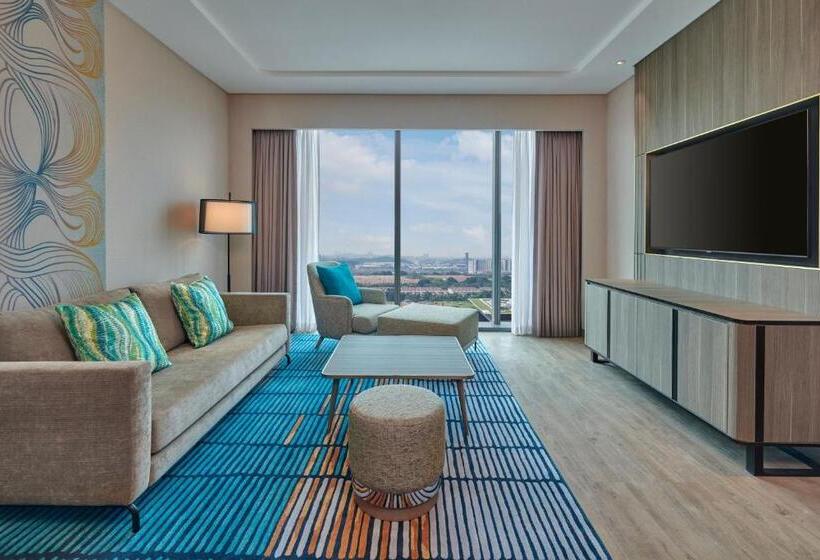 Люкс Executive Кровать Кинг, Courtyard By Marriott Setia Alam
