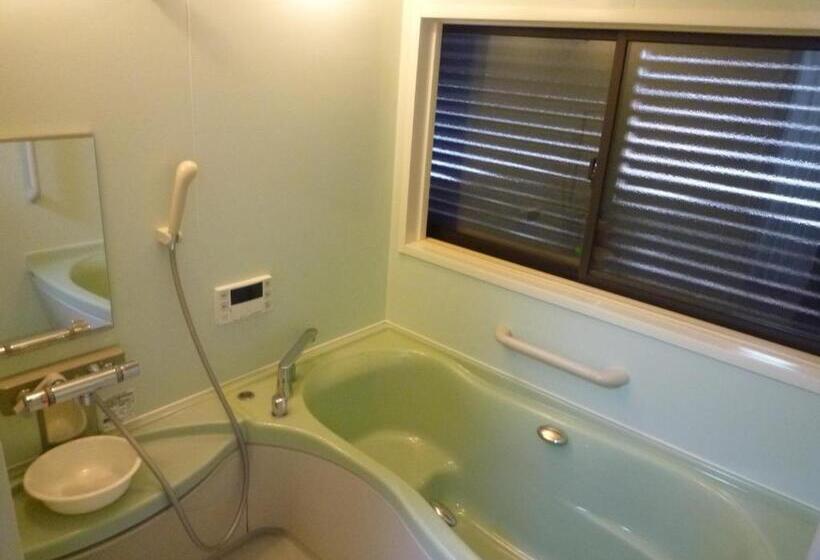 Дом 1 Спальня, Guesthouse Azmo   Vacation Stay 84356v