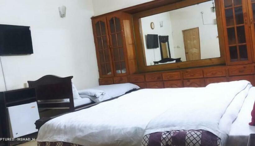 اتاق راحتی سه تخته, Fantasy Lodges Guest House Islamabad