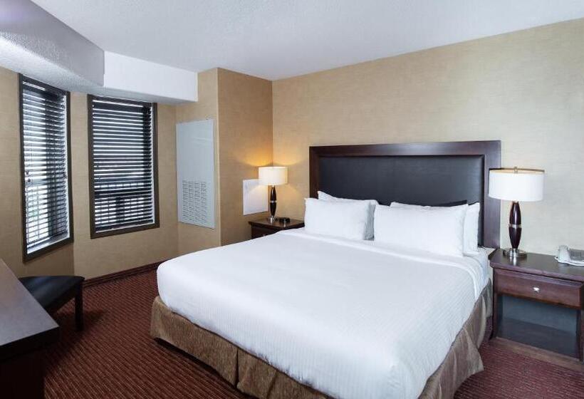 Люкс Executive Кровать Кинг, Pomeroy Hotel Fort St. John