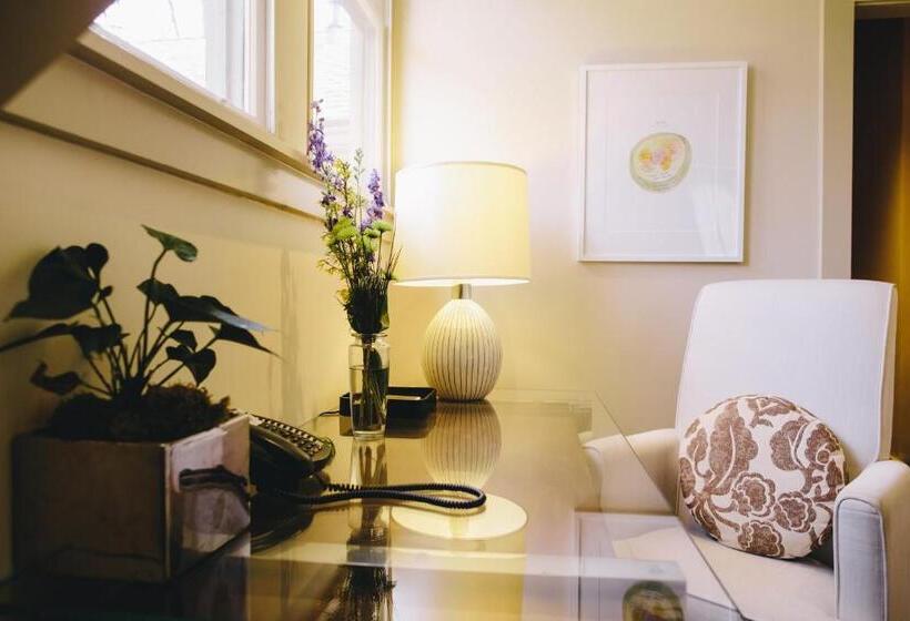 带大床的复式套间, Stonehurst Place Bed & Breakfast