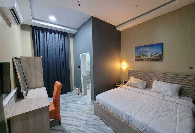 اتاق لوکس خانوادگی, The Charis Hotel And Suites