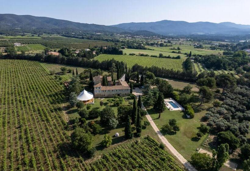 Номер Стандарт, Château Saint Pierre De Mejans