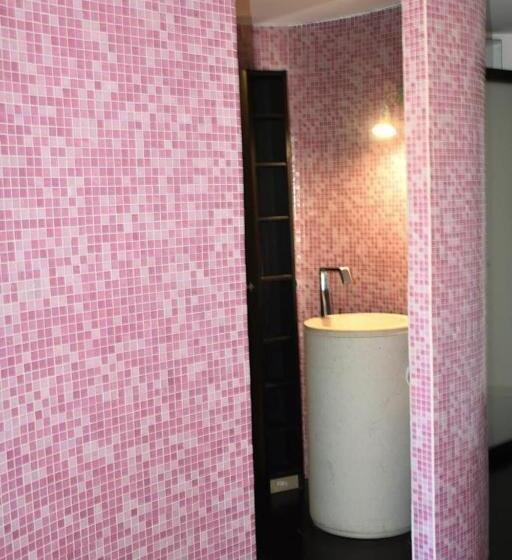 اتاق لوکس, Le Suite Guarinelli B&b