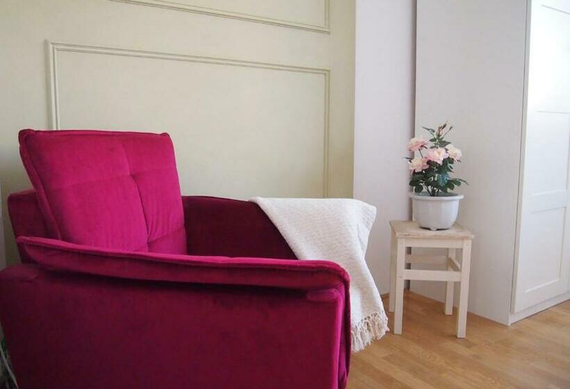 带1个卧室的带阳台的公寓, Pálava House Mikulov