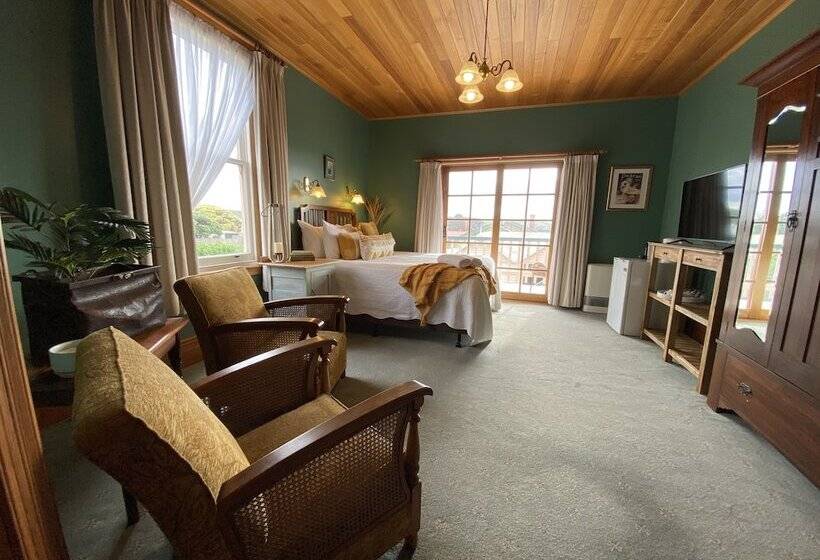 Люкс с Видом, Hanlon Guest House