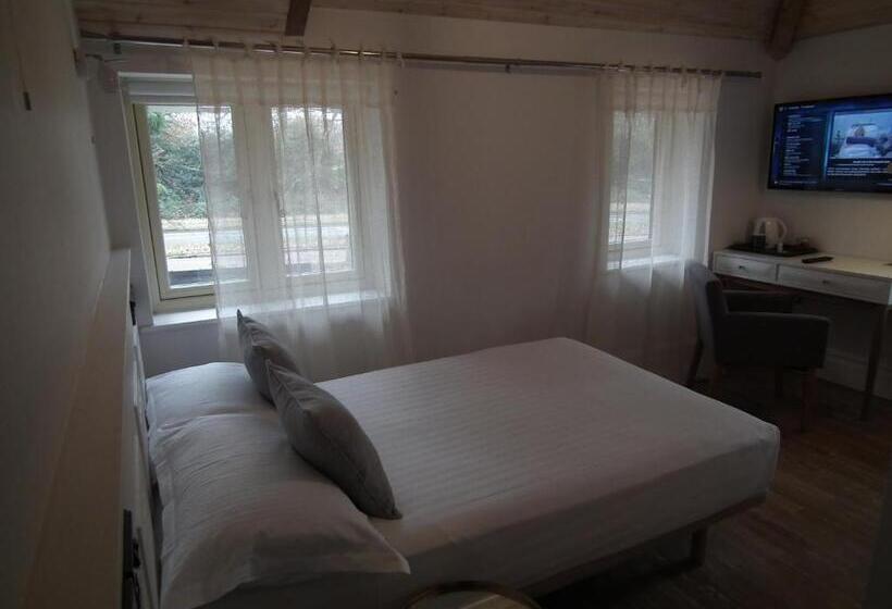 اتاق لوکس یک تخته, The Kingsley At Eversley