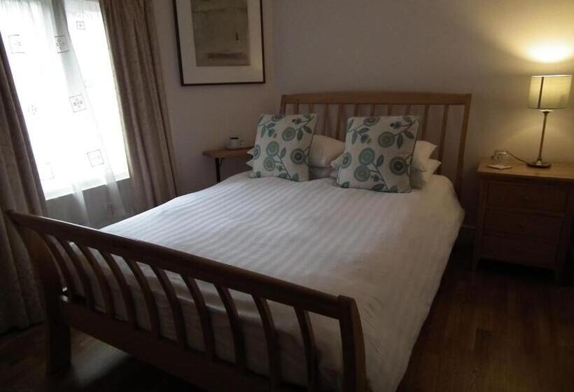 اتاق استاندارد یک نفره, The Kingsley At Eversley