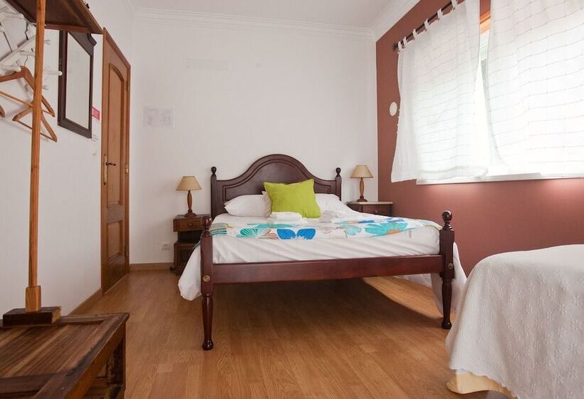 Номер Стандарт Совместная Ванная, Ericeira Chill Hill Hostel & Private Rooms