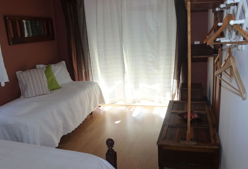 Номер Стандарт Совместная Ванная, Ericeira Chill Hill Hostel & Private Rooms