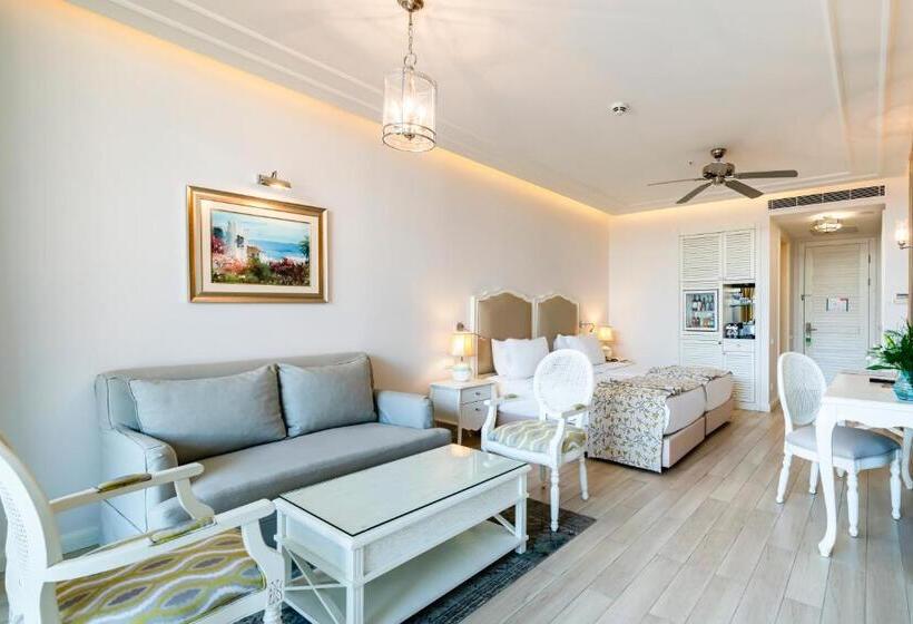 Deluxe Room Queen Bed, Mivara Luxury Bodrum