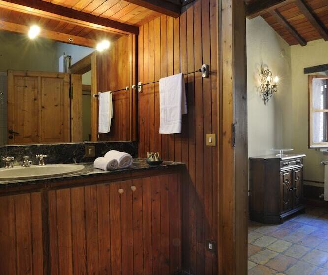 Апартаменты 2 Спальни, Albergo Diffuso Borgo Montemaggiore