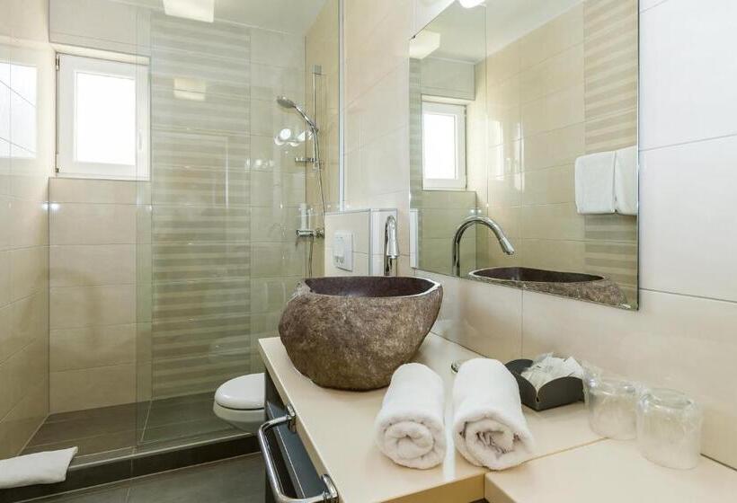 Номер Стандарт с Балконом, Villa Liburnum