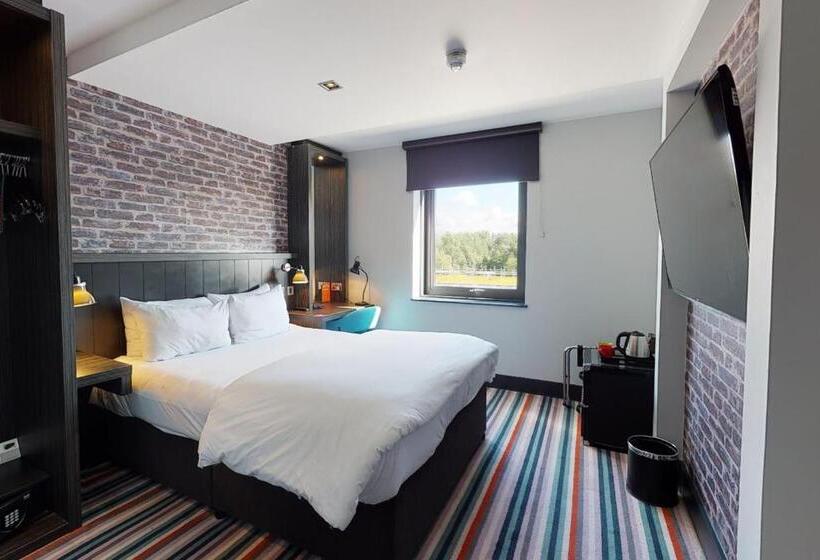 Номер Стандарт, Village Hotel Glasgow