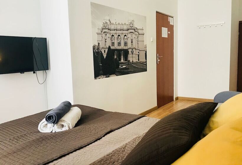 Quarto Quádruplo Estandar, Krakow Apartments & Rooms