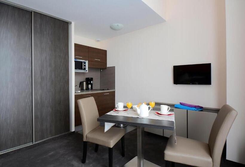 Люкс Комфорт, Odalys City Montpellier Les Occitanes