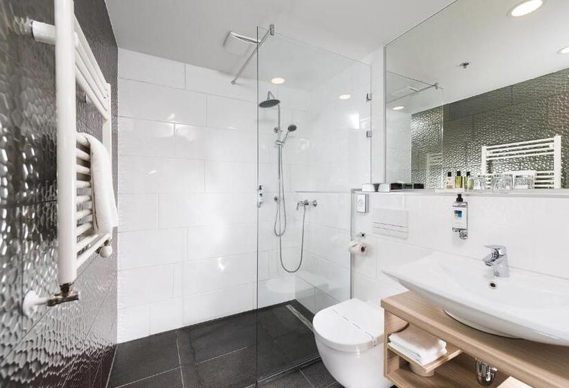 스위트, Bo33 Hotel Family & Suites