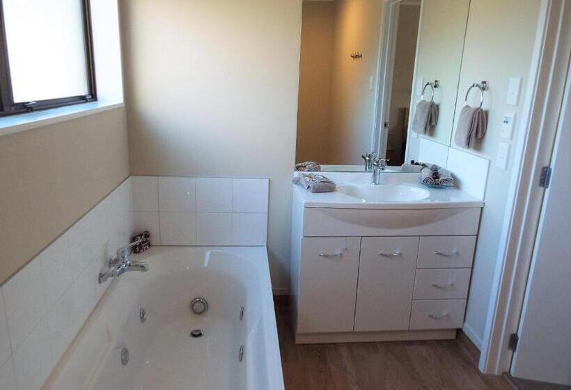 컴포트 룸, Turangi Bridge Motel