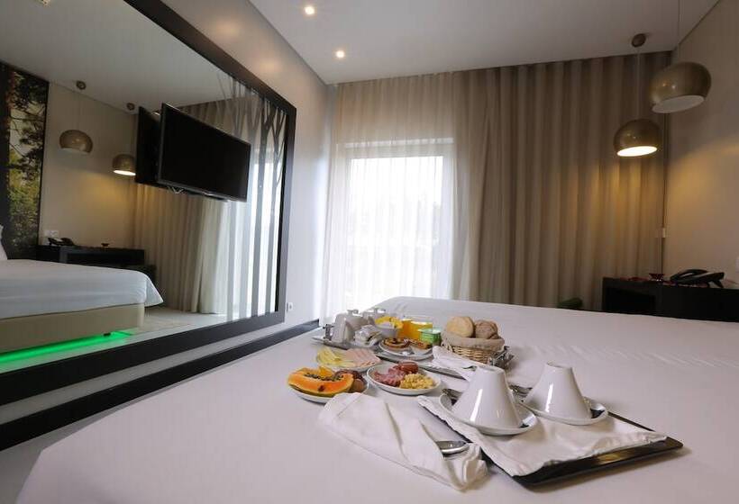 جناح ديلوكس, Lisotel   Hotel & Spa