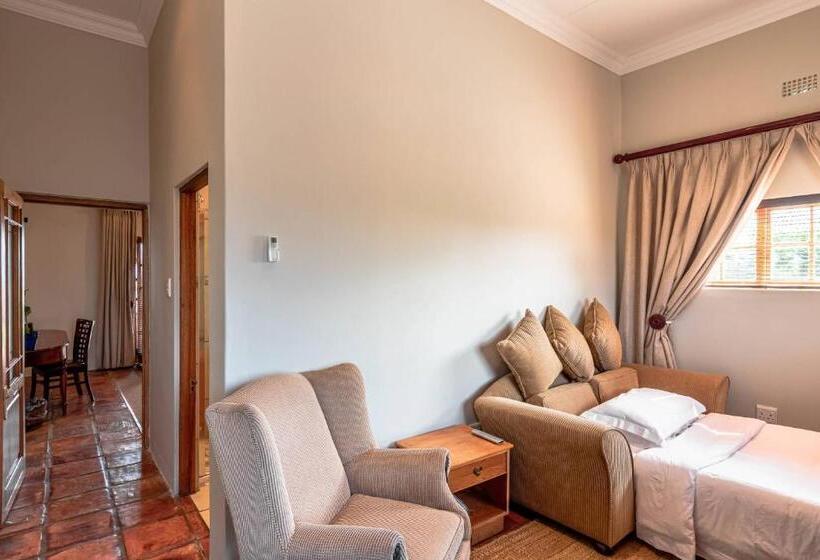 Семейный Номер, Mooiplaas Guest House