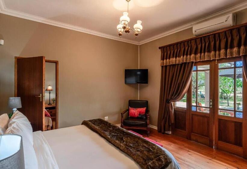 Семейный Номер Вид на Сад, Mooiplaas Guest House