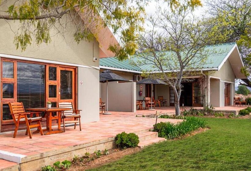 Семейный Номер Вид на Сад, Mooiplaas Guest House