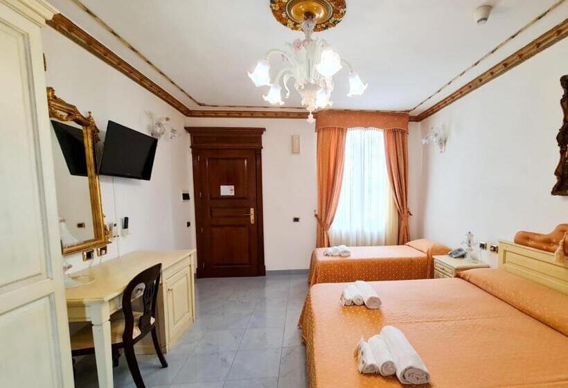Четырехместный Номер Стандарт, Euro Hotel Iglesias