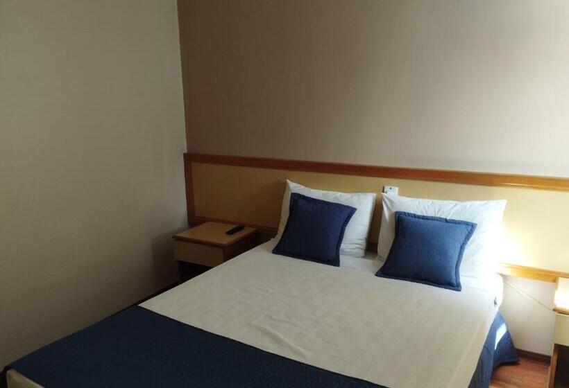 Номер Стандарт, Summit Inn Hotel Pouso Alegre