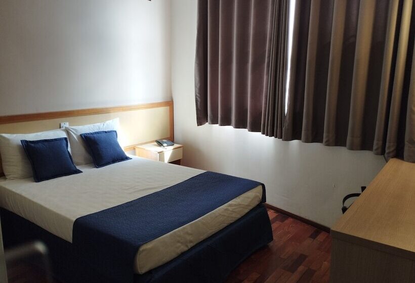 Номер Стандарт, Summit Inn Hotel Pouso Alegre